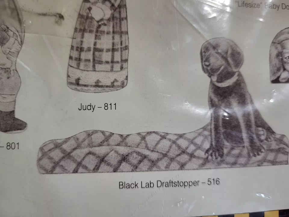 Vntg Sew It Yourself Large Black Lab Drafts Topper Panel NEW Red/Green Plaid - Image 4 of 4