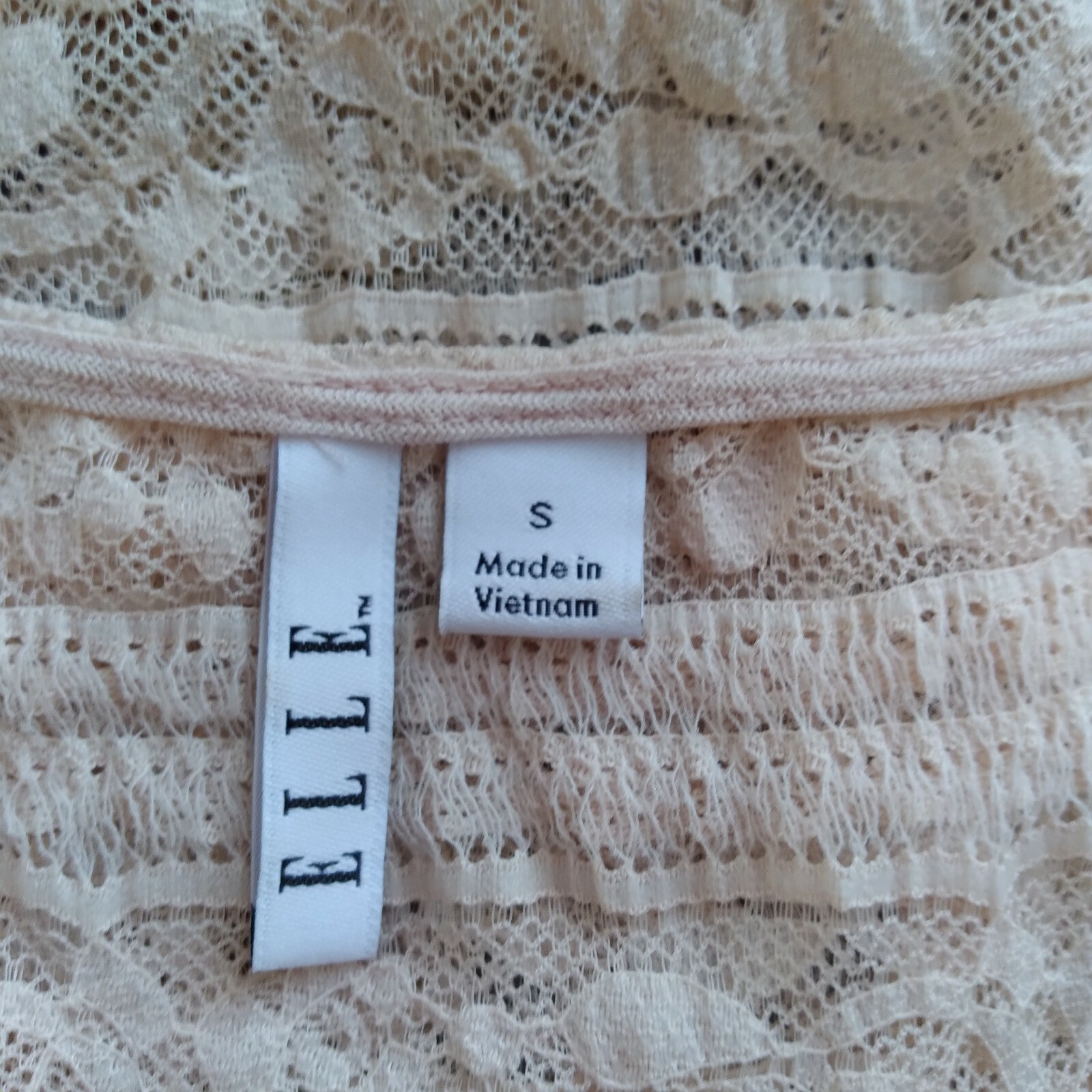 ELLE Womens Blouse Small Pink Lace Sheer Top Short Sleeve Scoop Neck Nylon