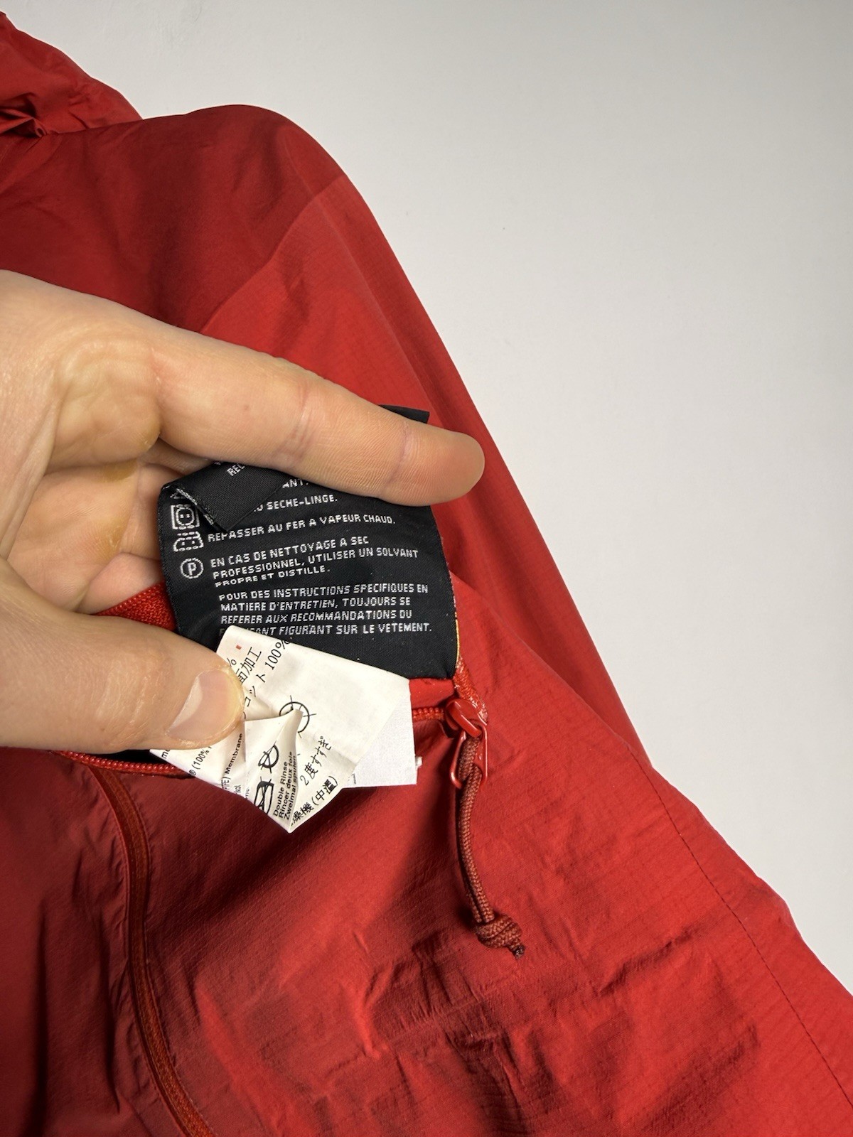 Arc'teryx Beta AR Gore-tex XCR shell women's size S Vintage 2000s thumbnail 13