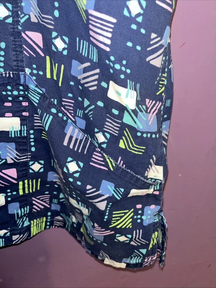 Scrubstar Scrub Top Shirt 2 Pockets Blue Design Womens Scrubs Size 2X READ - Image 3 of 4