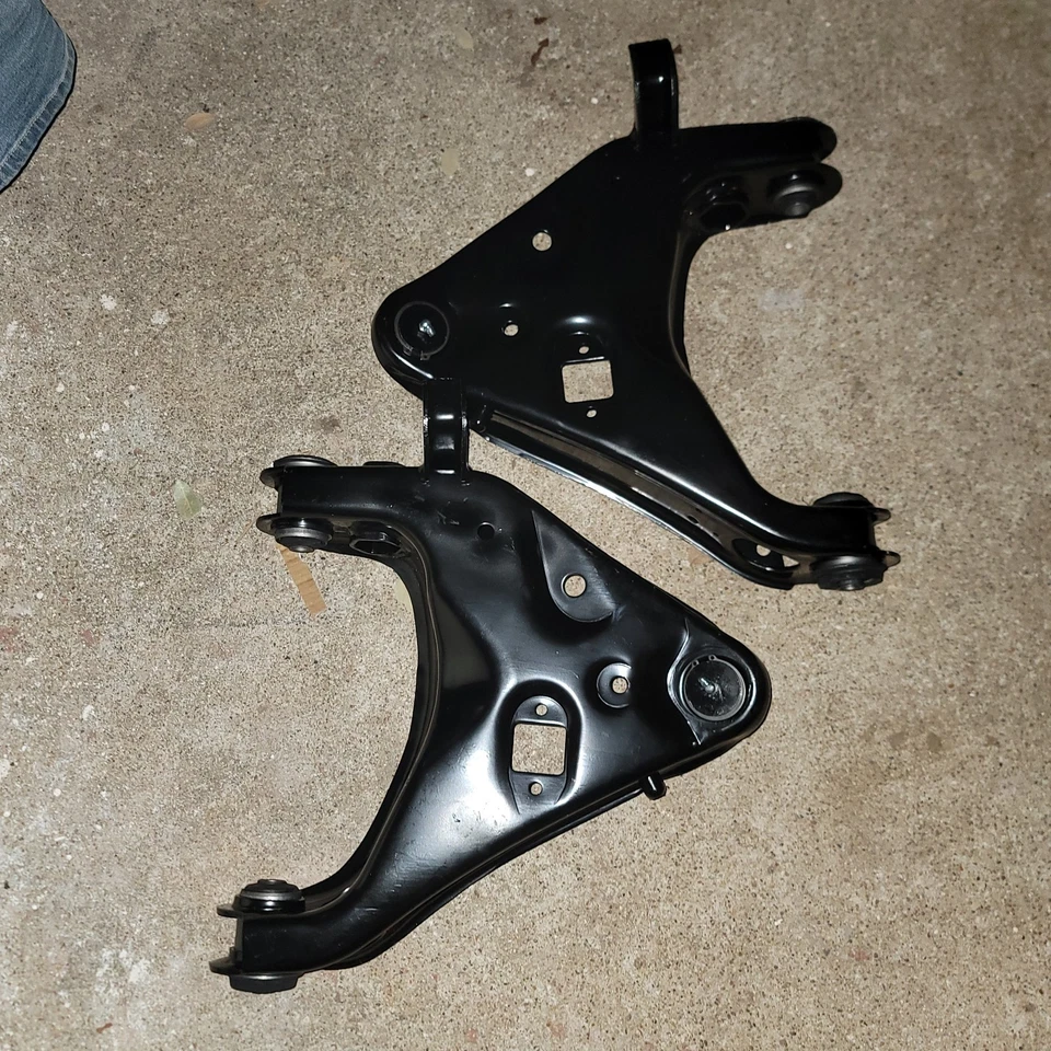 Brazo de control inferior delantero compatible con Ford Explorer 1995-2001, Explorer Sport Foto 2 de 4