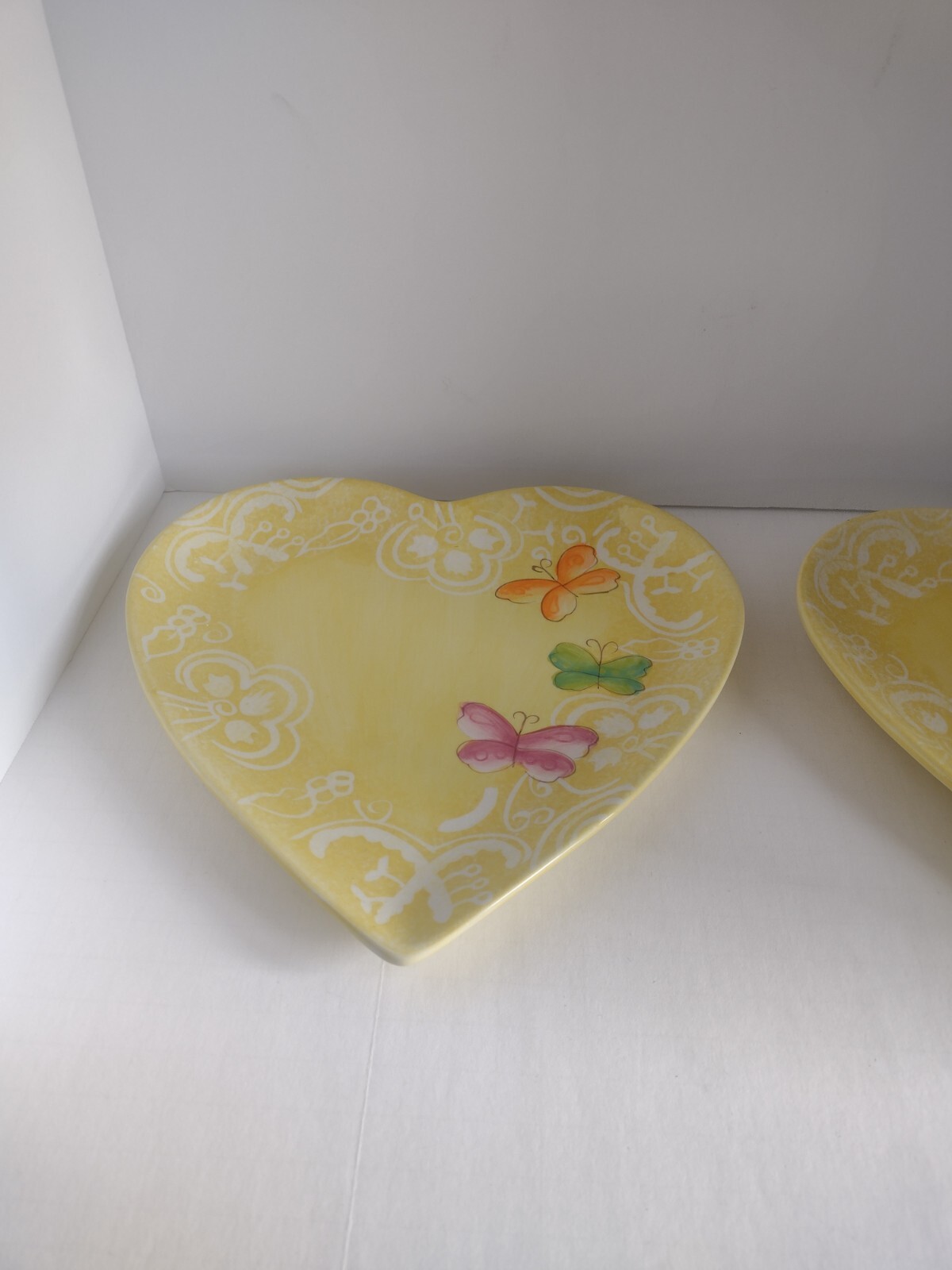  Laurie Gates Melanie’s Butterfly Heart Shape Lunch Dinner Plate 2 Sold Separate