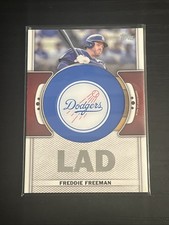 Freddie Freeman 2023 Topps Commemorative Team Logo Patch Relic Card TLP-FF
