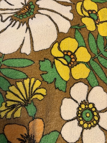 Vintage 1970's Green Yellow Floral 60" Tablecloth w/ Fringe Terrycloth - Picture 2 of 6