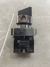 ZB2BE101C Selector Switch 2-Position Latching NO contact 22mm