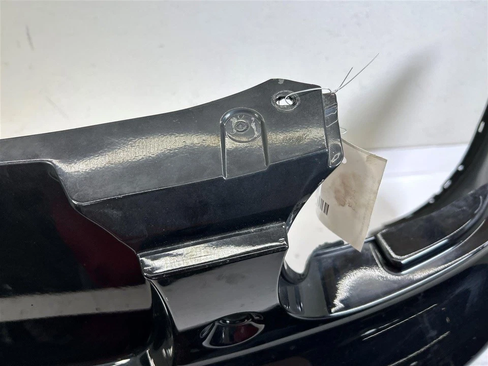 2009-2015 Mazda MX-5 Miata Rear Bumper A3F-Black OEM Foto 2 de 4