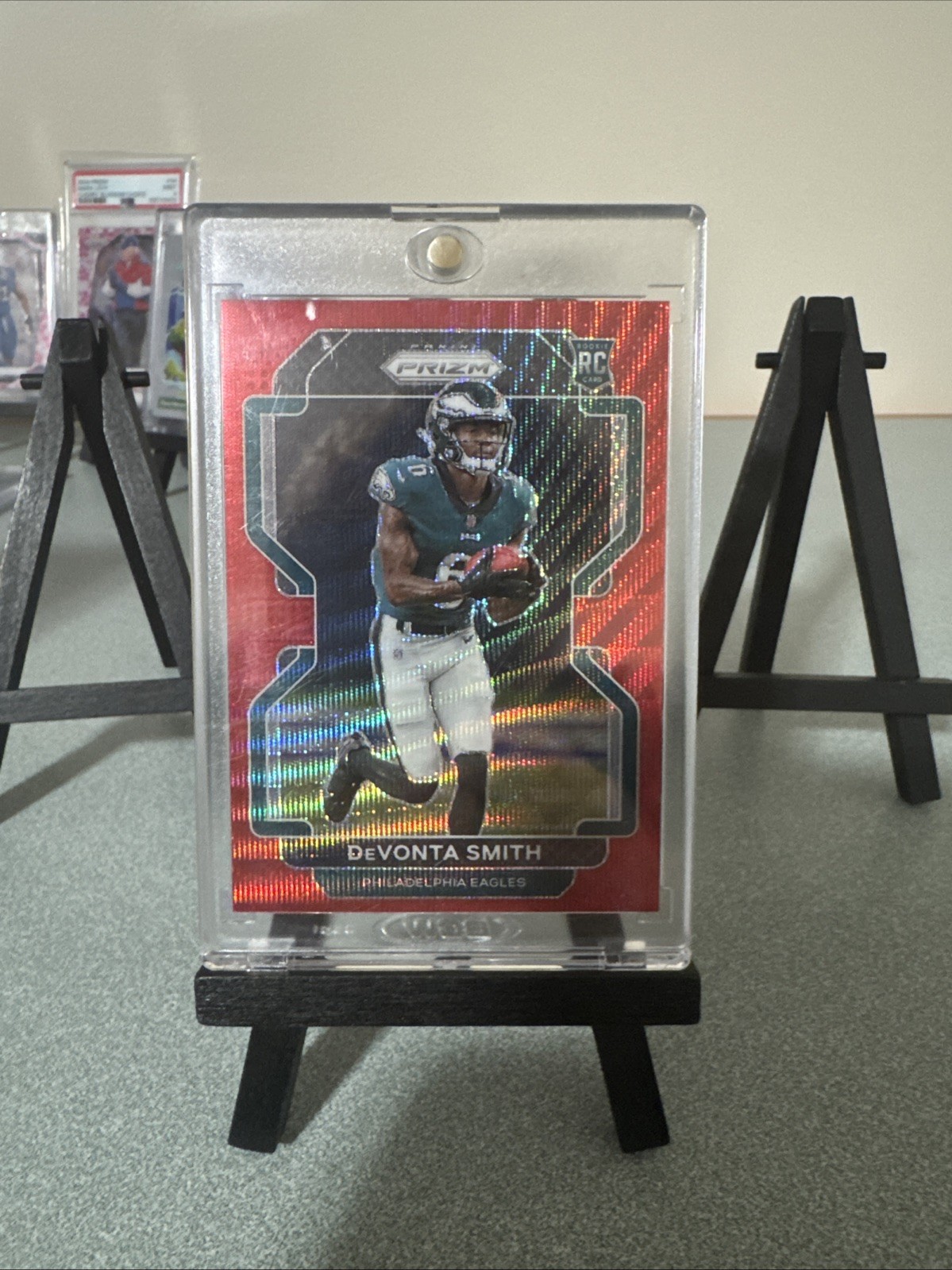 2021 Panini Prizm Rookie Devonta Smith #335 Red Wave Prizm /149 (RC) GO BIRDS!!!