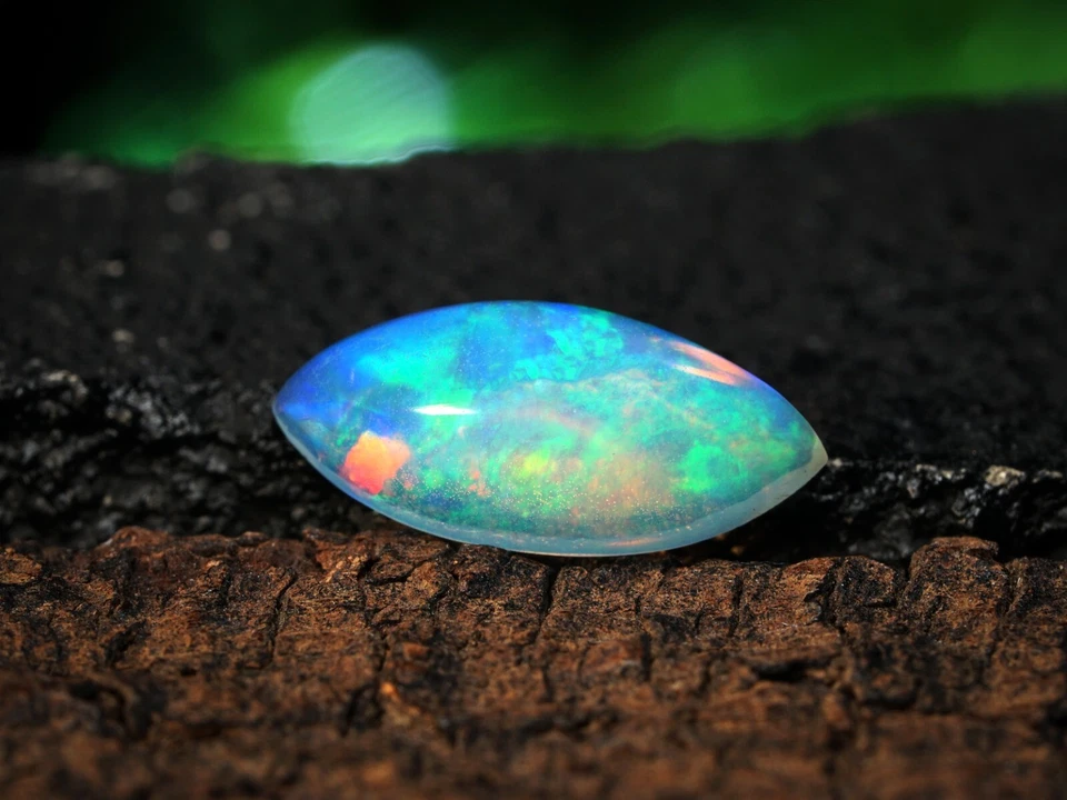 Impresionante cabujón marquesa ópalo natural fuego grado calidad superior de 1,30 quilates #OC409 Foto 2 de 4