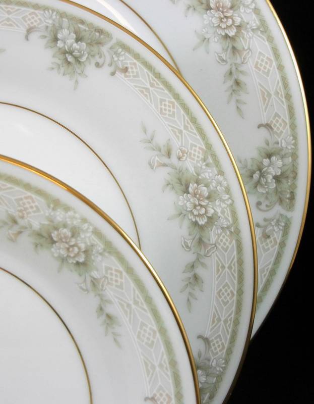 Noritake Meadowside 5 Piece Place Setting 4114