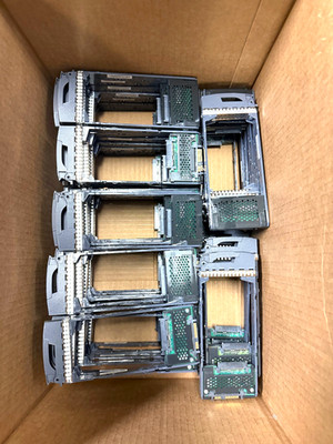 LOT OF 96 NetApp SAS 2.5'' Hard Drive Tray 111-00721 DS2246 FAS2240 FAS2650