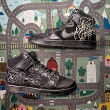 Nike SB Dunk High Men’s “Quick-Strike” Black / Gold Faust Nike DH7755-001