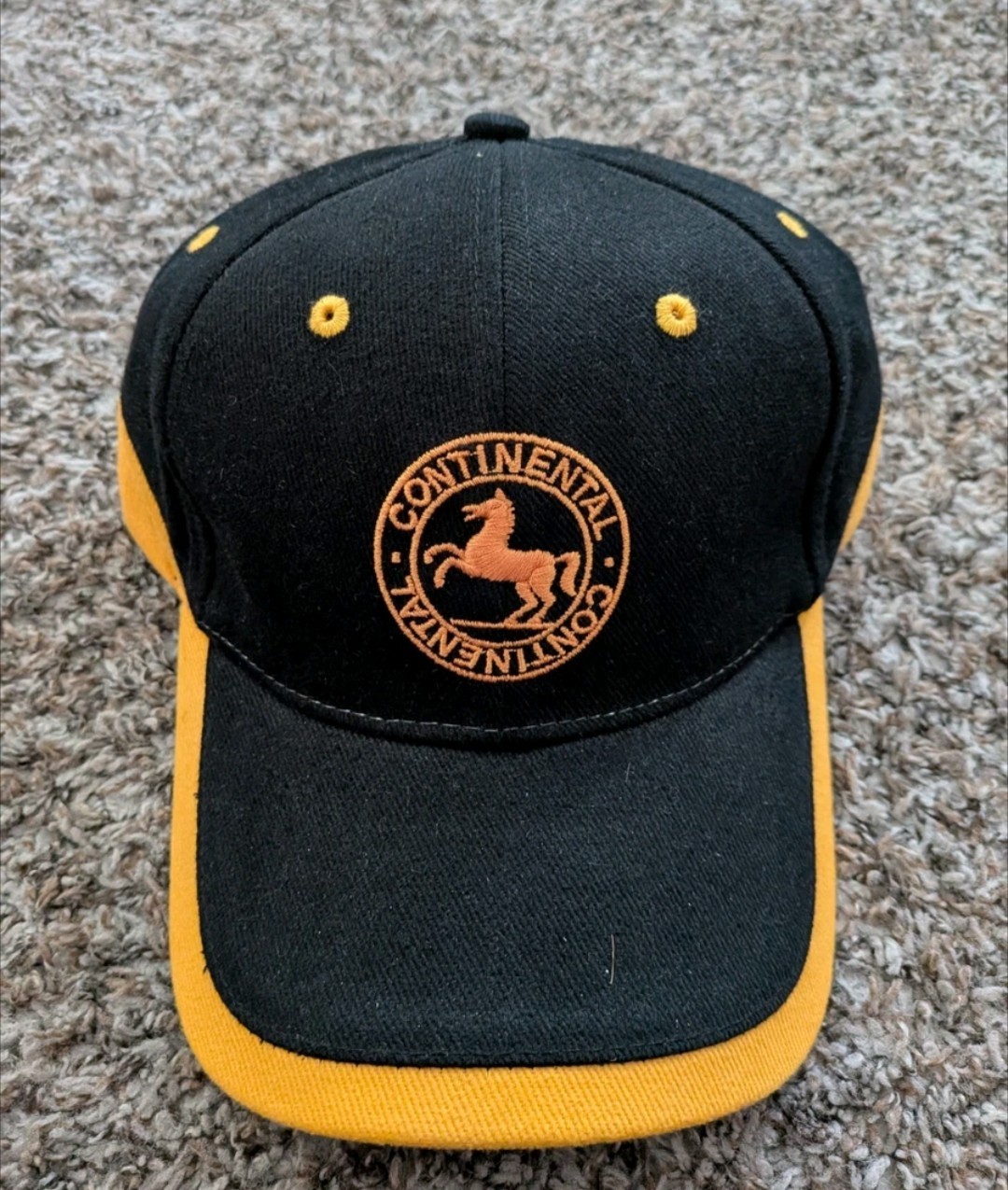 Cappello Continental Tires Racing Nero Giallo Pony Logo Strapaback OSFM Contitech