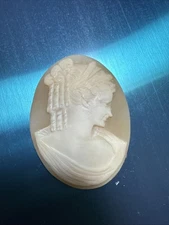 Victorian Loose Hand Carved Detailed Curly Hair Woman Shell Cameo. Excellent