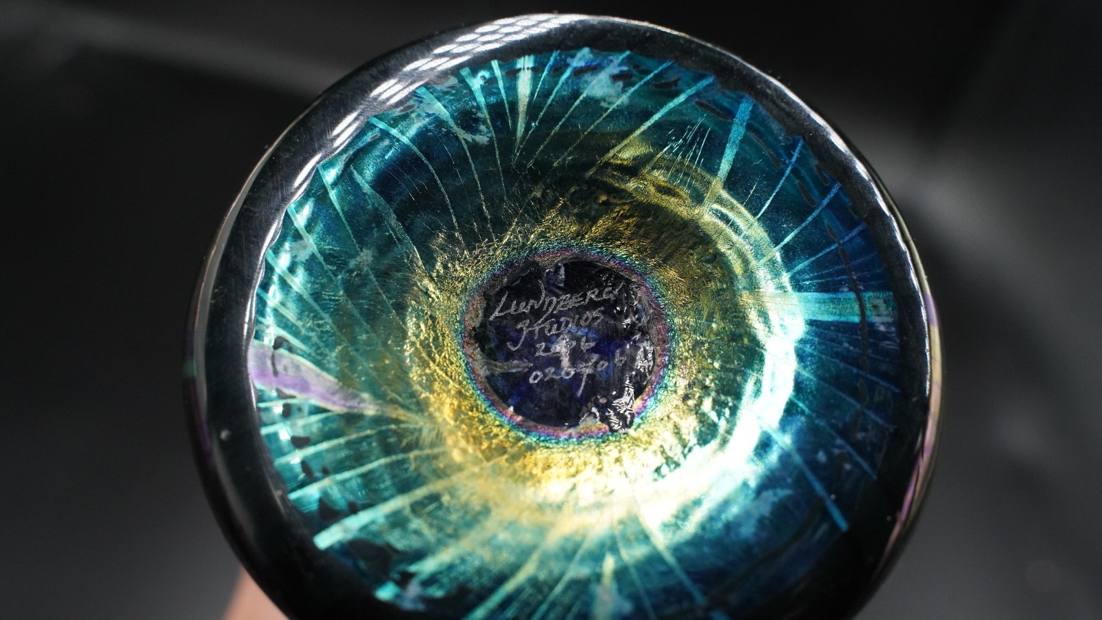 Rare Lundberg Studios Iridescent Art Glass Vase 2000 – 10” Signed Hand-Blown