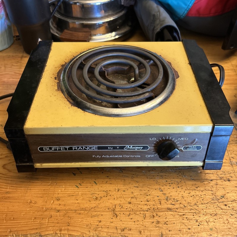 Vintage Munsey Buffet Range Harvest Gold Electric Burner 1100 Watt Model 701