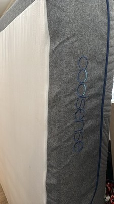 Cocoon Sense Queen Memory Foam Mattress Medium Firm Removable Cover Gray/White