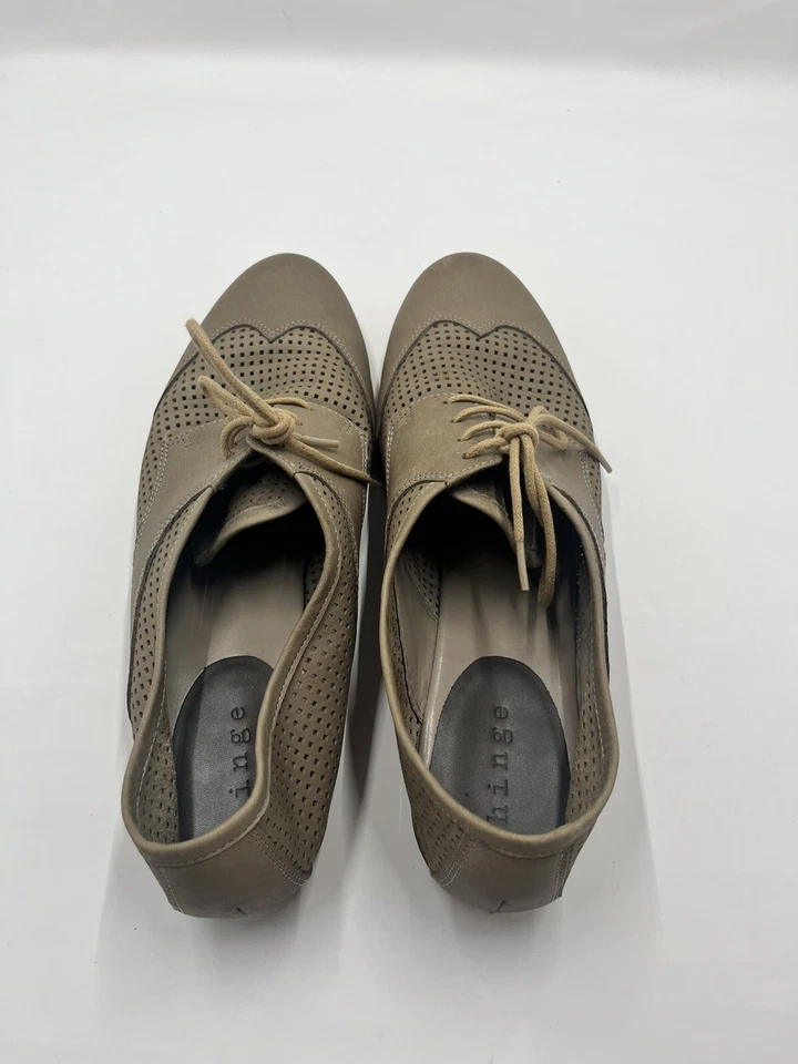 Zapatos Oxford de cuero beige con bisagra para mujer talla 9,5 M Foto 4 de 4