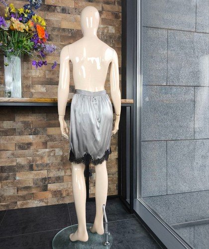Dolce & Gabbana Authentic Vintage Silk Satin Lace Skirt Unworn 42 IT - 第 9/18 張圖片