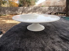 Sweese Pure Solid All-White Pedestal / Footed Cake Stand
