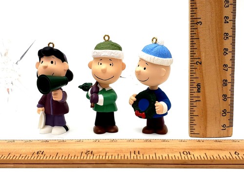 Ornamenti Hallmark Snoopy Christmas Charlie Brown Lucy & Linus 50° anniversario - Foto 11 di 12