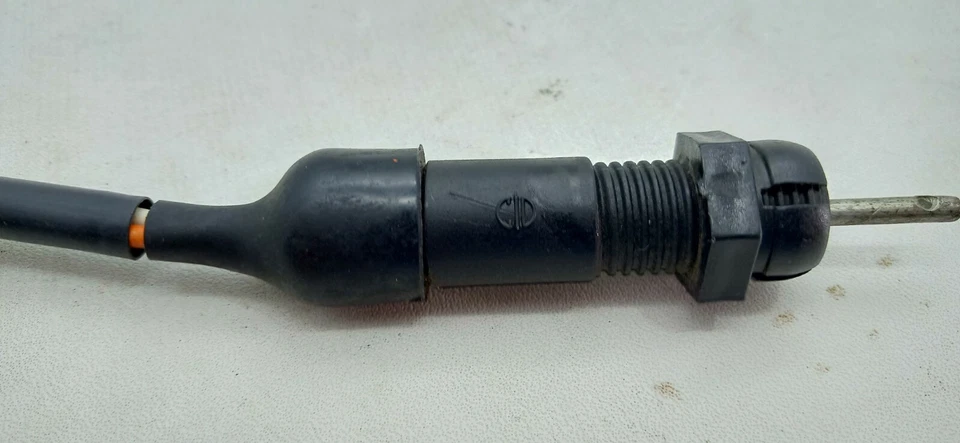 INTERRUPTOR FRENO TRASERO SUZUKI GT380 550 750 TS125 SP500 A100 GS450 OR50 GS750 Foto 3 de 4