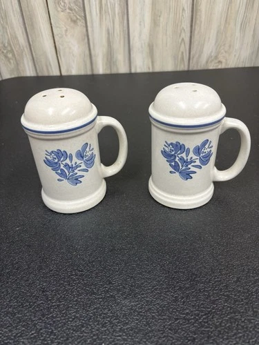 Vintage PFALTZGRAFF YORKTOWNE Salt & Pepper Shakers 5" With Handles