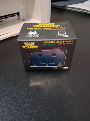 Loot Crate Exclusive Space Invaders Mini Alien Vinyl Figure Taito - NEW IN BOX