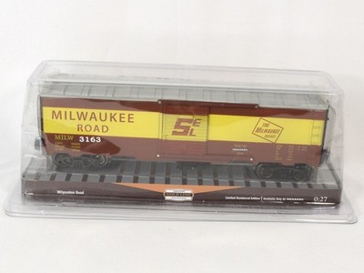 Menards Gold Line Milwaukee Road Box Car O Gauge 279-0867 NEW