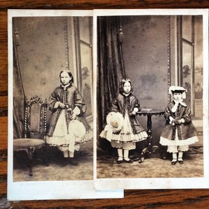 3-fashionable-young-sisters-on-2-CDVs-Manchester-England-c-1870