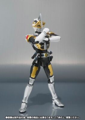 S.H.Figuarts Masked Kamen Rider Den-O AXE FORM Action Figure