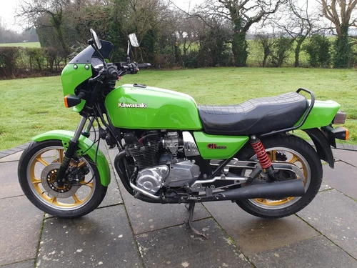 Kawasaki GPz 1100 B2 - Picture 1 of 14