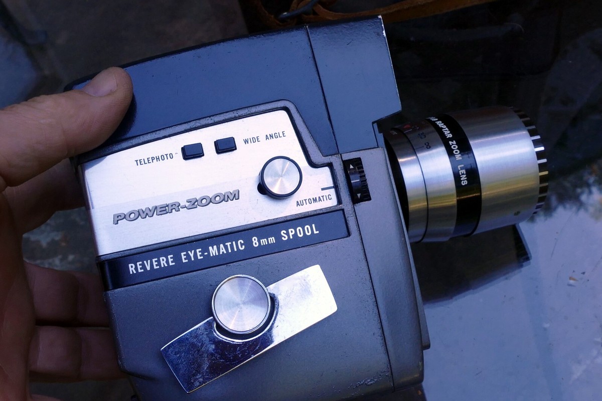 Revere 8 Eye-Matic 8mm Model 143 Power Zoom Camera w/ Raptar Lens