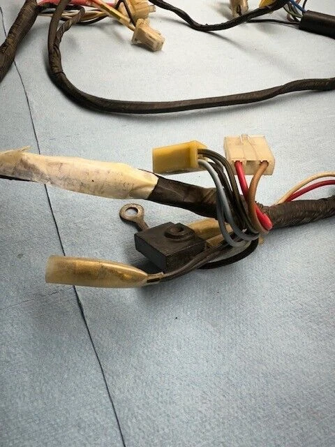 雅马哈 XT200 XT200 XT 125 原始设备制造商线束主房 15A-82590-00-00 — 第 2/4 张图片