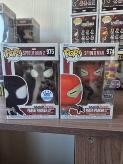 Funko Pop Marvel Spider Man 2 Peter Parker Velocity Suit #974 & Symbiote Suit...