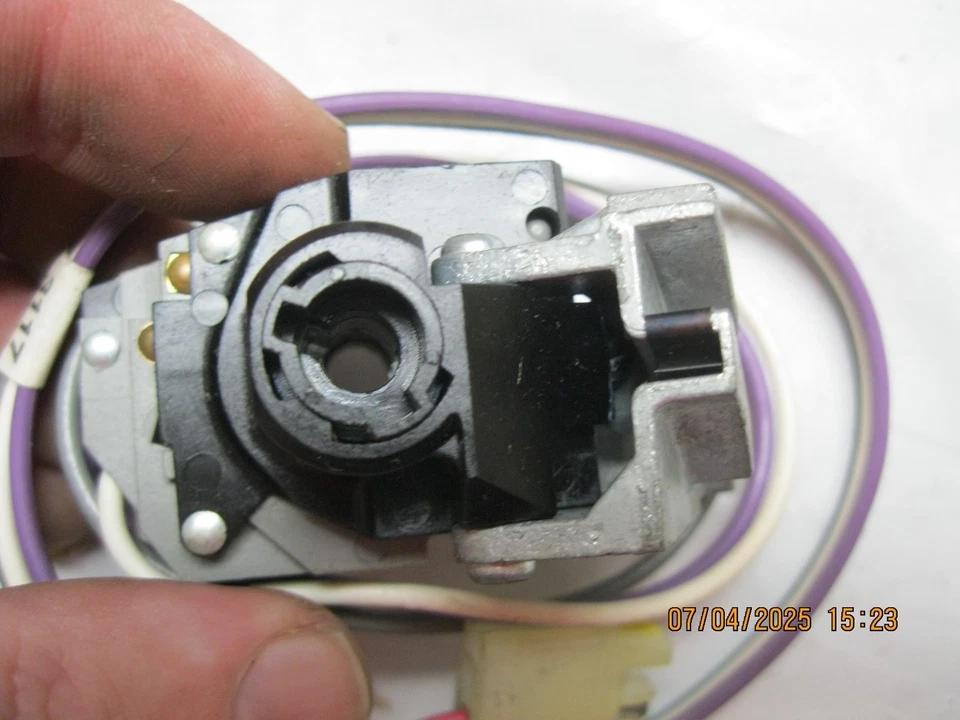 Windshield Wiper and Washer Switch AcDelco D6335D 26043117 Foto 3 de 4