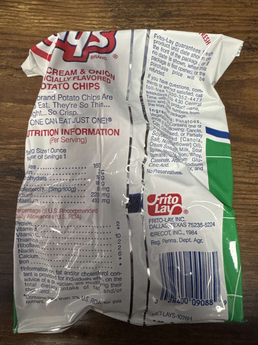 Vintage 1980s Lay's Sour Cream & Onion Potato Chips 1oz Sealed Bag