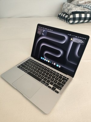 MacBook Air 13 2020 M1 8gb 128Gb silber