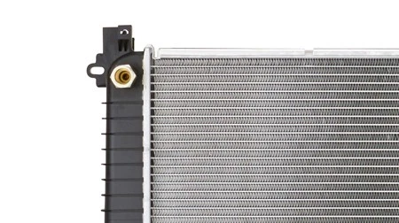 New Radiator For 2001-2009 Volvo S60 S80 2.4L 2.3L 2.5L - Image 3 of 4