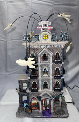 Halloween Lemax Spooky Town - Grimm Hotel In Box -USED/WORKS (READ DESC)