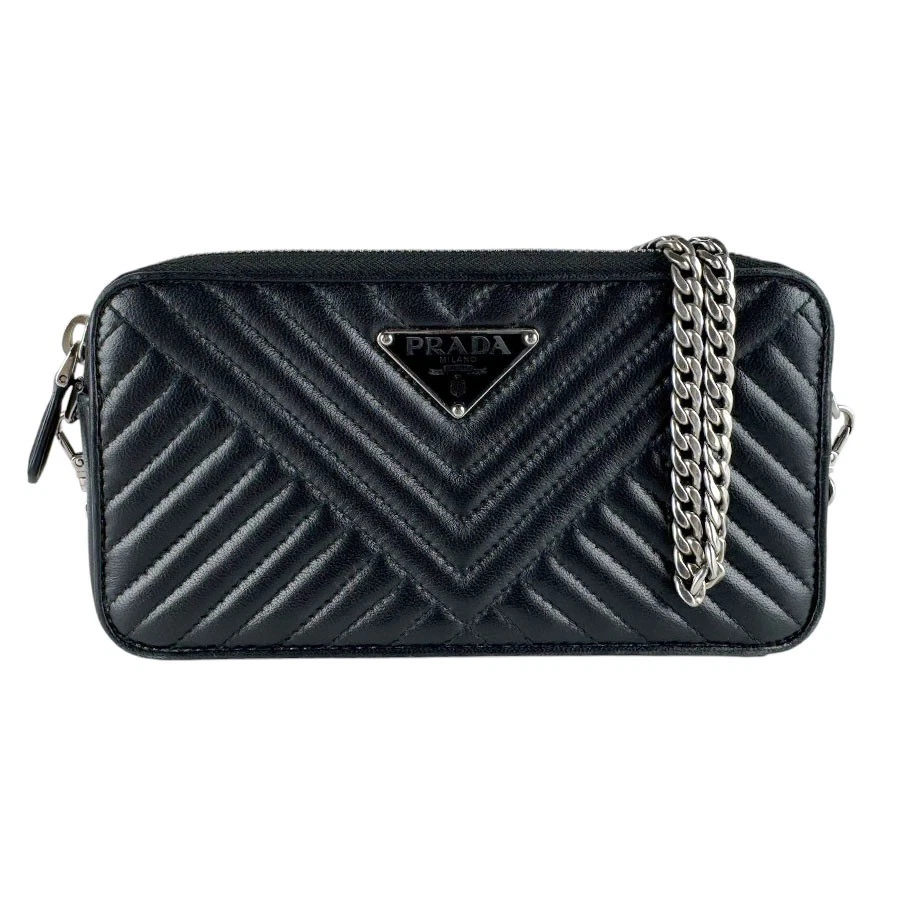 Prada — Auth PRADA Chian Shoulder Bag Black/Silver Leather/Metal - z9933