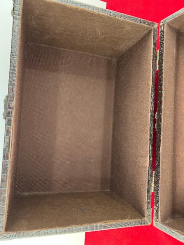 Jewelry Storage Box Case Treasure Chest Trinket Small decor. - Foto 3 di 11