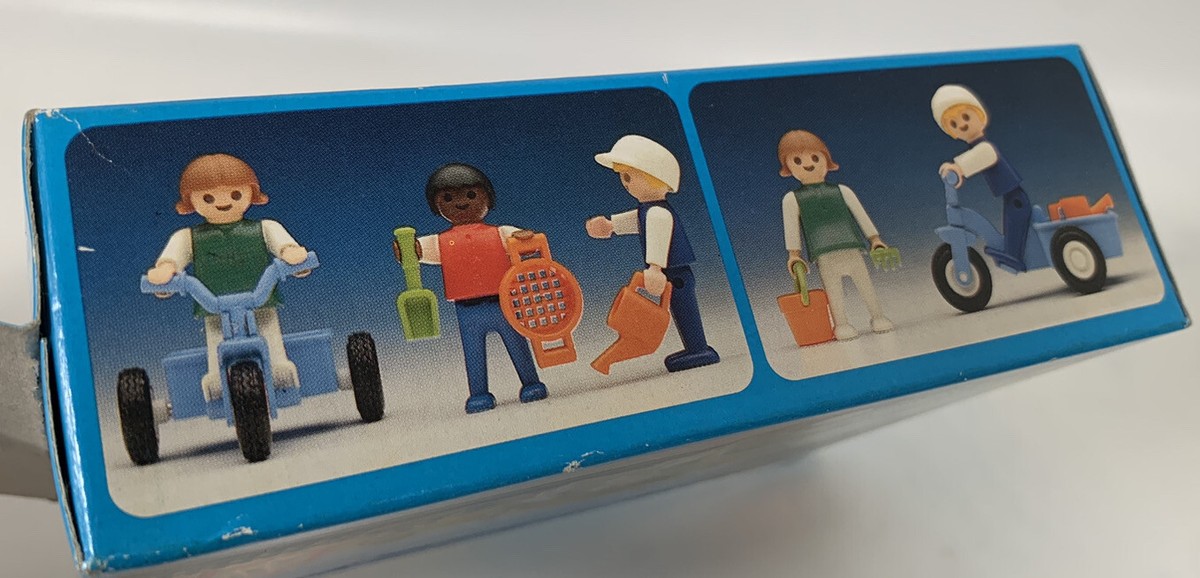 廃盤 playmobil サッカー 3688 絶版貴重 Amazon.com: Playmobil Custom Motorcycle with Rider 5118