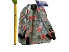 youth backpack basic pattern midsized in a st...