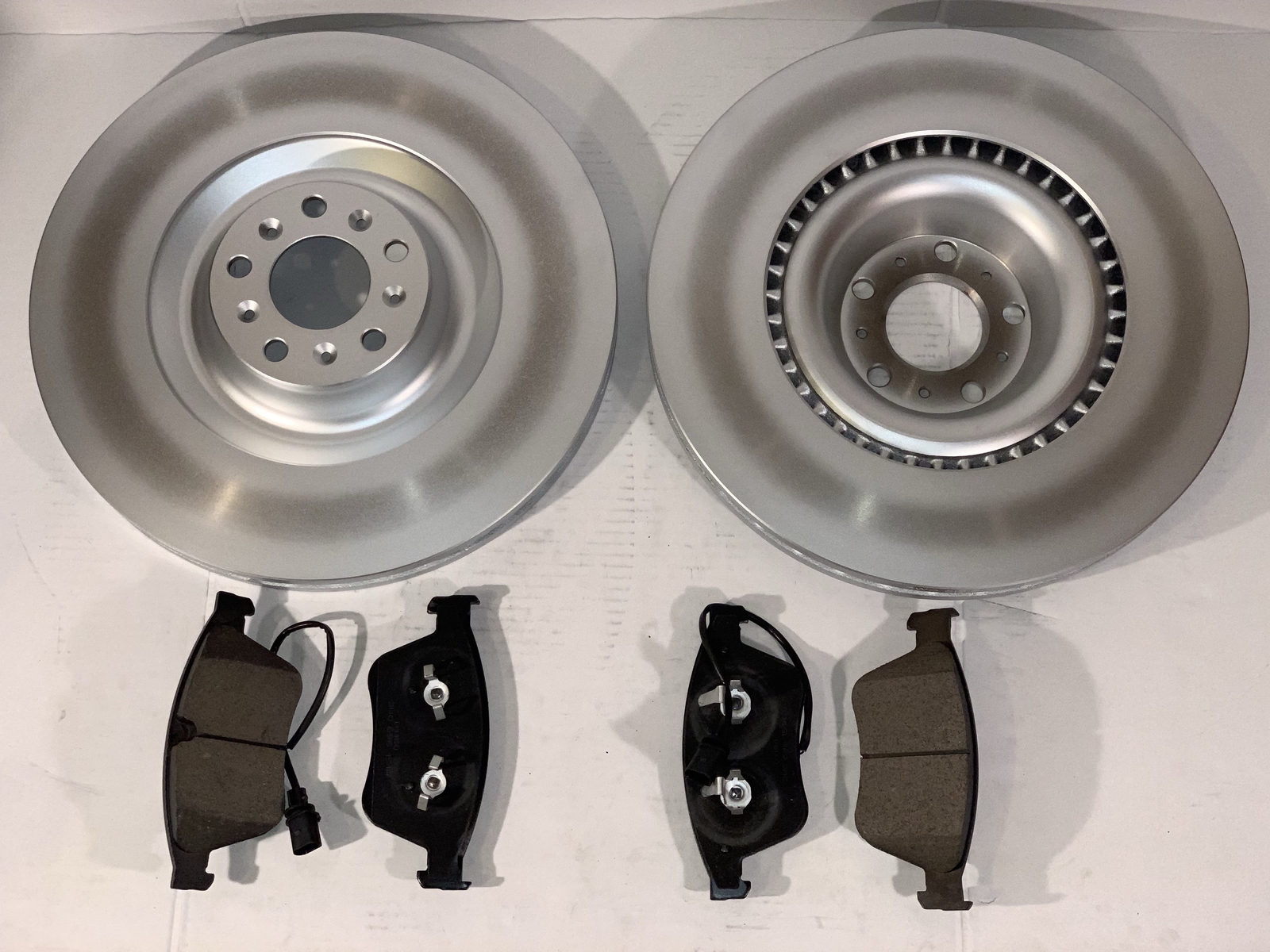 Bentley Continental GT GTC Flying Spur OEM Compatible Front Brake Pads and Rotor