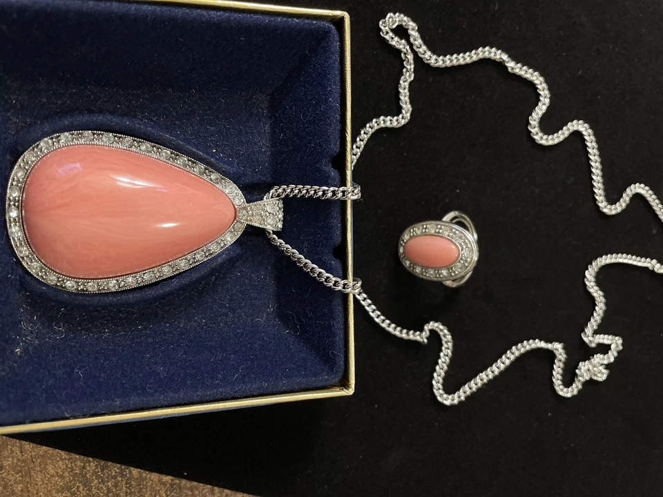 Juego de anillos colgantes de diamantes de imitación de lágrima melocotón coral imitación Avon 7,5 de colección años 70 Foto 4 de 4