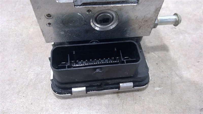 MITSUBISHI OUTLANDER 2021 SISTEMA DE FRENOS ANTIBLOQUEO BOMBA ABS 4670-B674 Foto 4 de 4