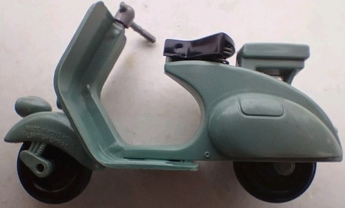 Vespa Lambeetta Plastic Scooter CLM HITECH 1/18 "ZIP" 1952 Hong Kong British Emp - Picture 5 of 9