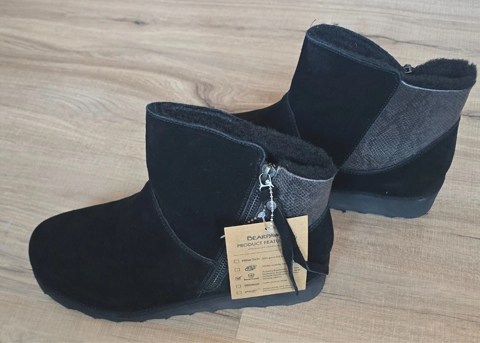 Botas BEARPAW NUEVAS EN CAJA Stacey Gamuza Piel de Oveja Plantilla NeverWet™ Technology 9 Negras Foto 3 de 3