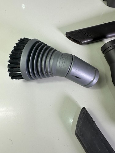 Dyson Hoover Attacchi Bundle 13 Articoli Testine Spazzola Tutte Usate Condizioni - Foto 7 di 9