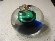 Vintage Castle Murano Venetian Glass Apple with Gold Flecked Leaf Paperweight